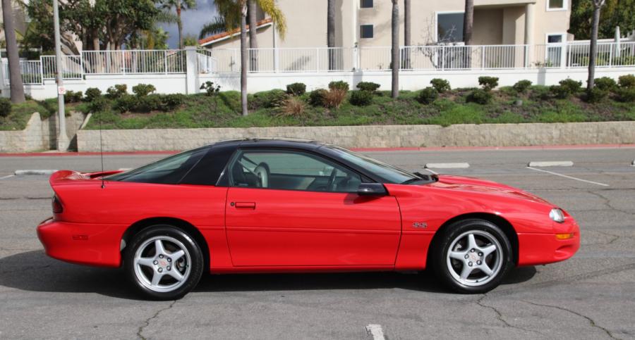  Chevrolet Camaro Z28 SS 1998 года  (фото 8 из 94)